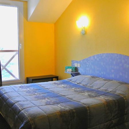 Logis Argonne Hotel Vouziers エクステリア 写真