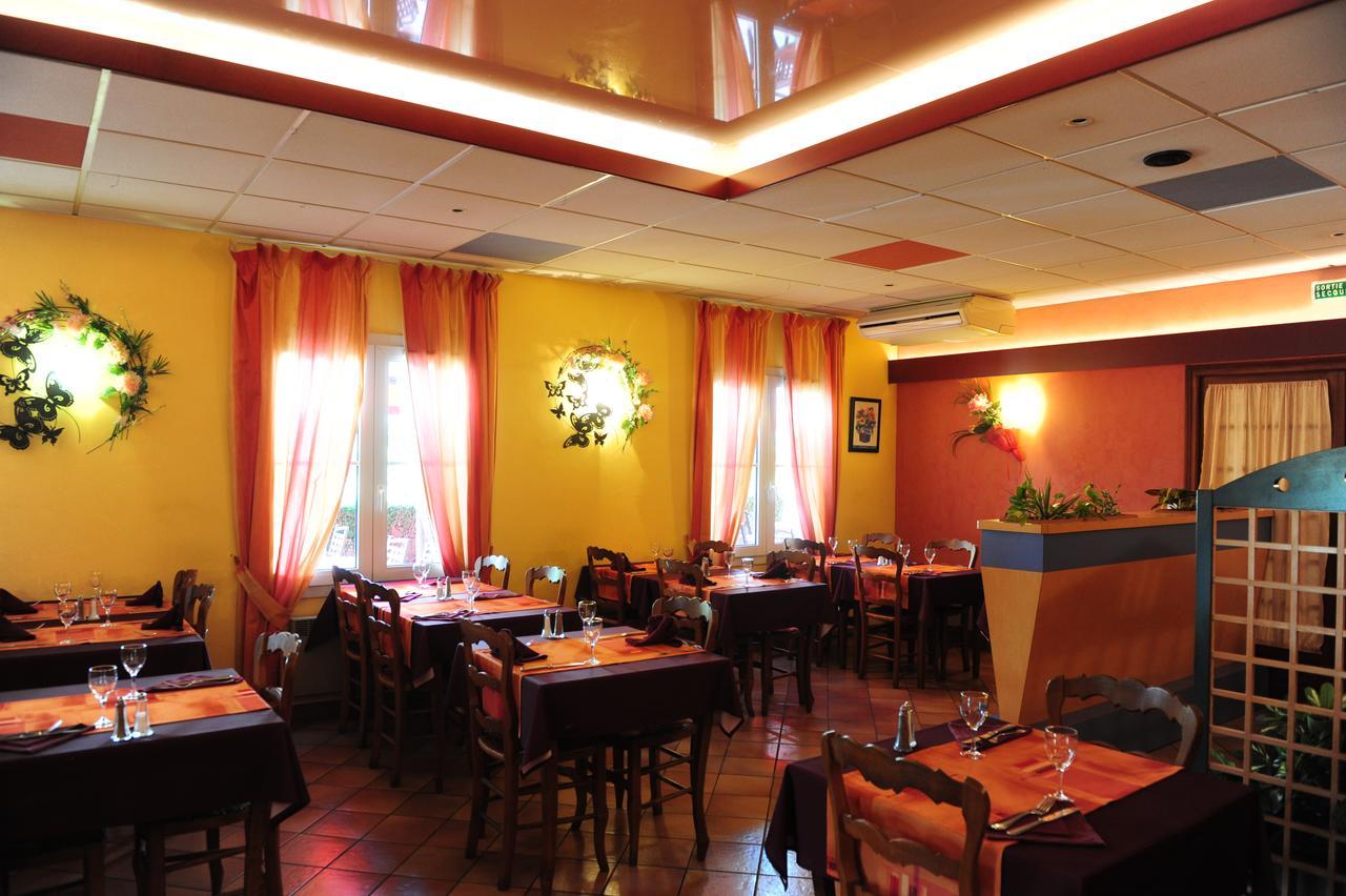 Logis Argonne Hotel Vouziers エクステリア 写真