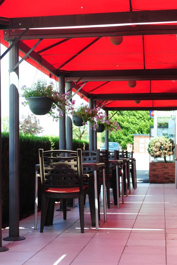 Logis Argonne Hotel Vouziers エクステリア 写真